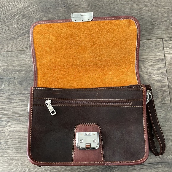 Black buffalo genuine leather unisex shoulder bag - Picture 4 of 9